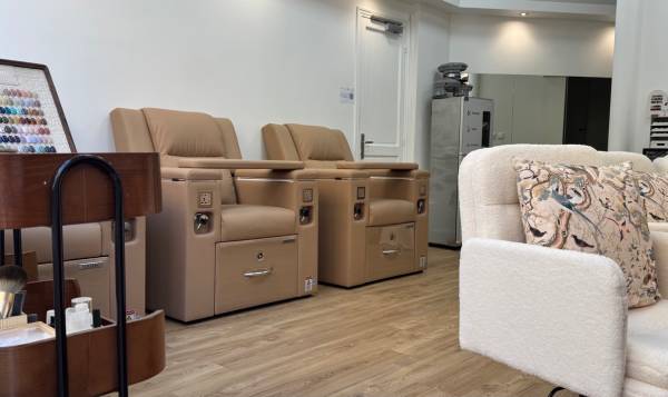 THE QUEEN - PARIS 3e