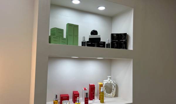 Fine Studio Woman Hair & Beauty