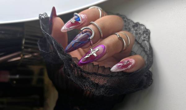 Iconic Nails 63