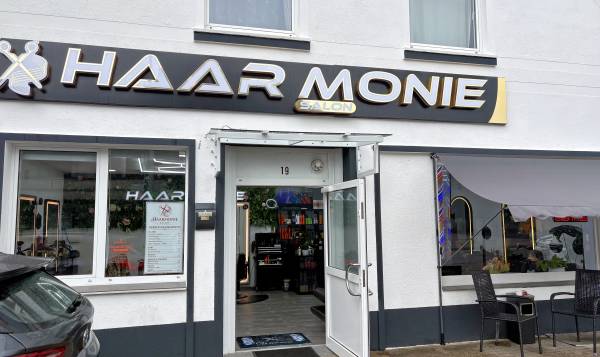 Haar Monie Salon 