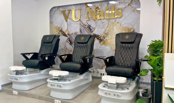 Vu nails