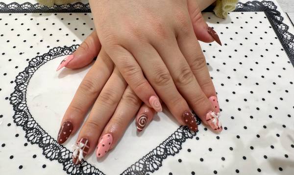 Julie Nail