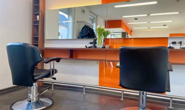 Schnittstelle Farbe I Volumen I Frisur