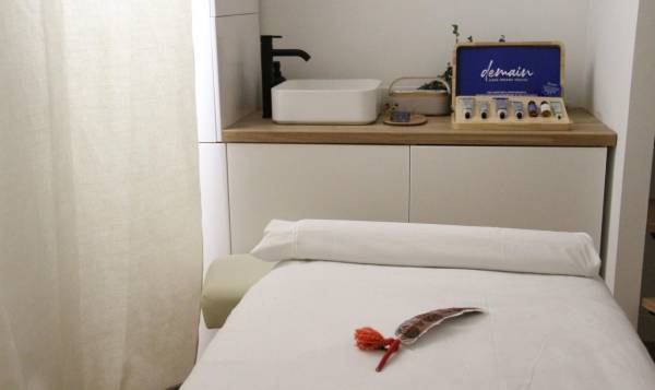 Feel Good by Happynine