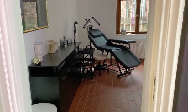 Bonne Coiffure / Barber House