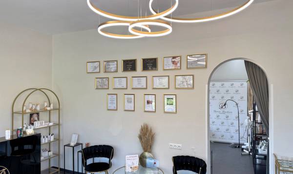 Theres Burkert Cosmetics