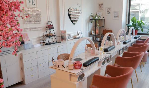 Diamond Nails & Beauty am Hauptbahnhof 