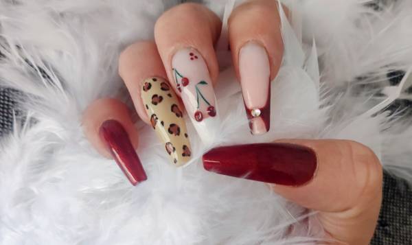 Beauty nails by L