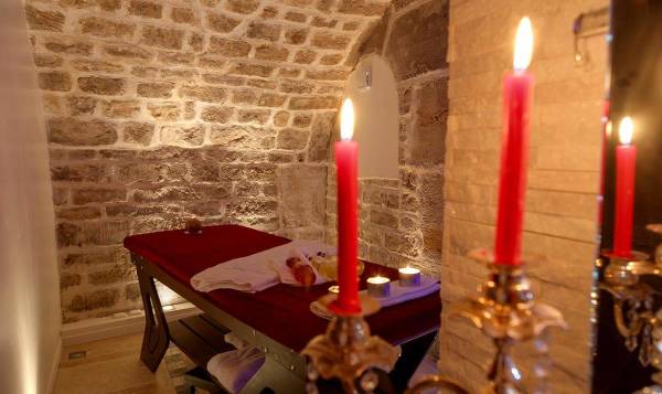 SONIA SGHAIER Beauty Studio Paris 