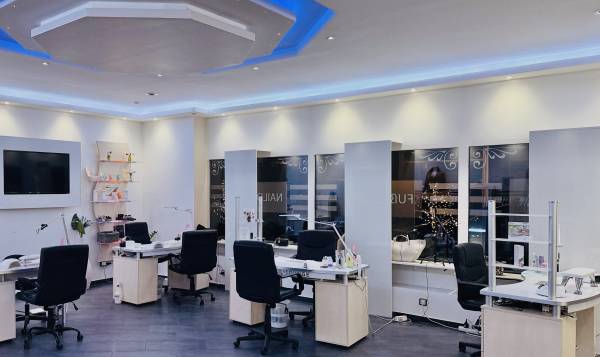 Xristina's Nail & Beauty Lounge