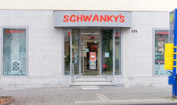Schwanky's Hairtrend