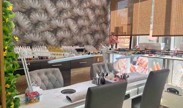 Le Nails - Nails & Beauty