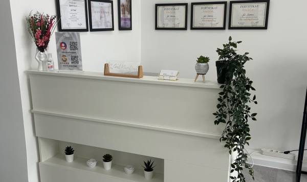 Rose Cosmetics Beauty Studio