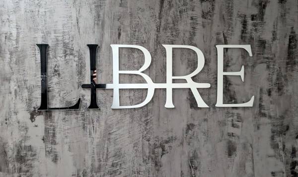 LIBRE® - Centre technico-Esthétique (JetPeel, Radiofréquence, Lumière Pulsée, Adipolyse)