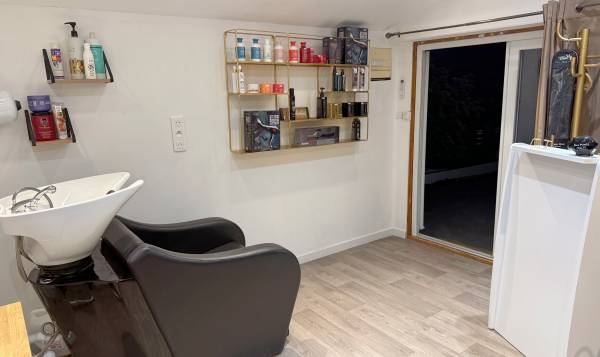 Studio 19