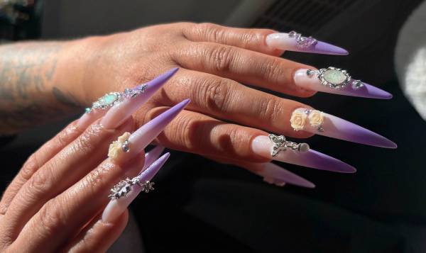 Iconic Nails 63