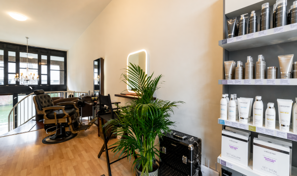 Magnifique Raw Hair & Beauty
