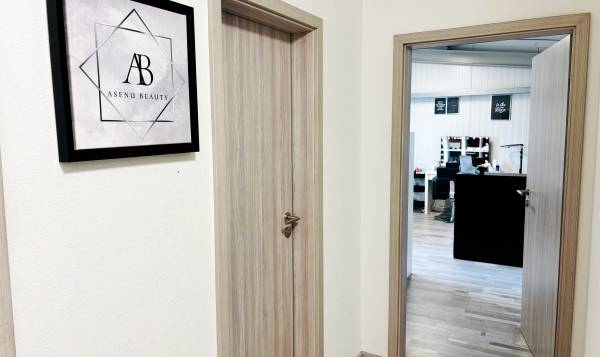 Ahsenül Bayrak Cosmetics