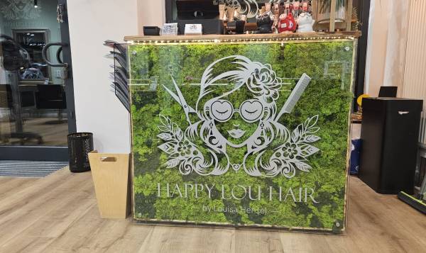 Happy Lou Hair by Louisa Hensel