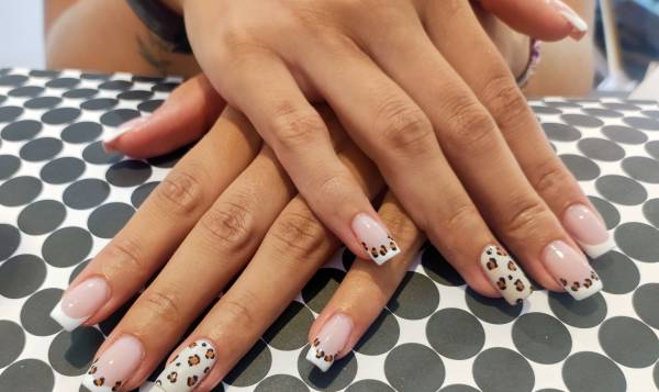 Beauty nails by L