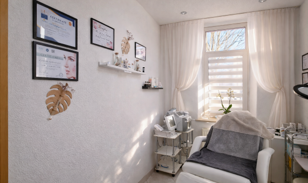 Beauty Lab Permanent Tattoo Kosmetikerin