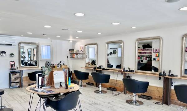 Distroy Coiffure & Barbier By Julie