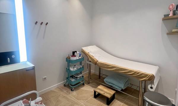 K Beauty institut & UV