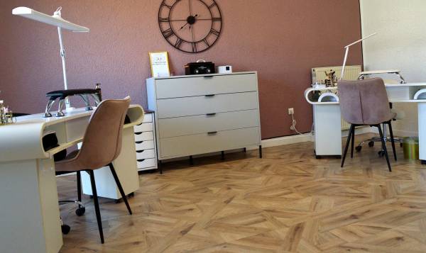 RJ_Nails and Beauty & Feelit.tattoo