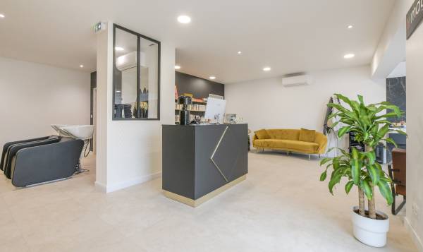 Le kiosque - Jean Eloi Vitry Coiffeur mixte barbier 