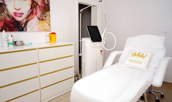 Casablanca Cosmetics 