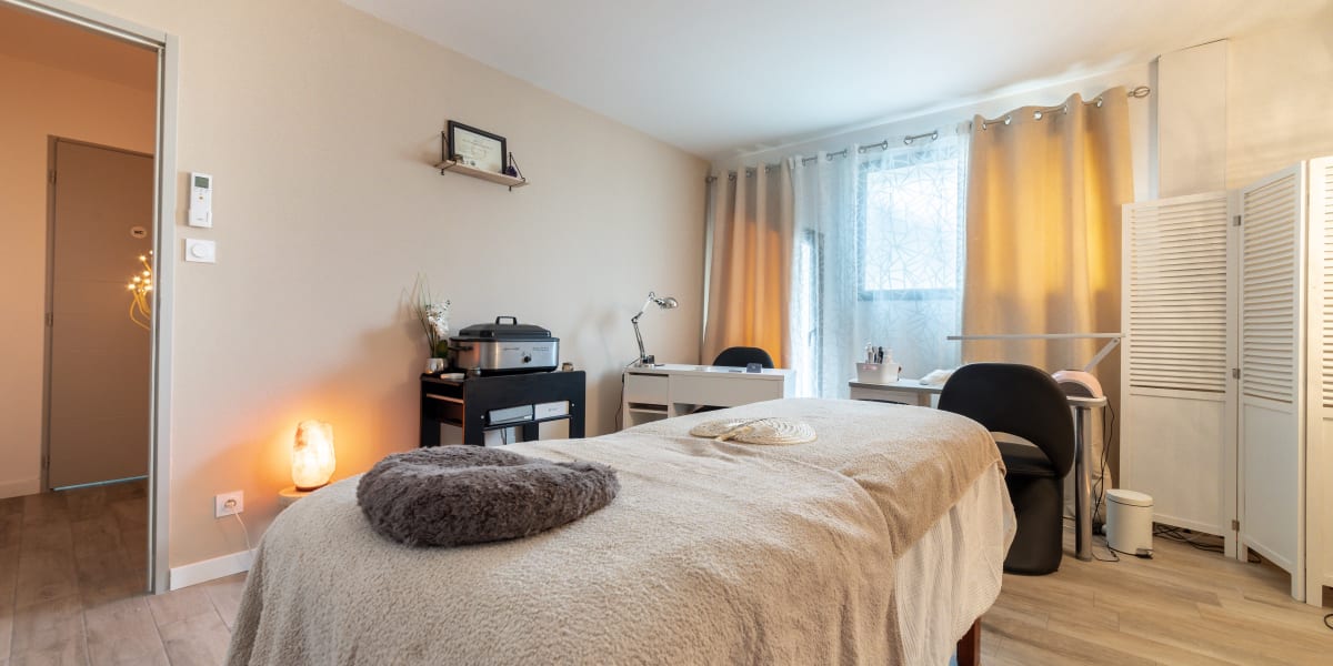 Cham’s Institut - Onglerie Nîmes - Photo de couverture - OneBooking