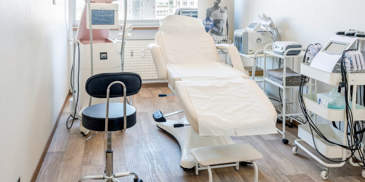 Addict Institut - Sourcils & cils Mulhouse - Photo de couverture - OneBooking