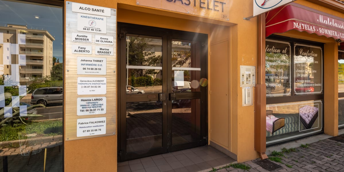 Hosnia Largo - Drainage Lymphatique Renata & Drainage Post-Opératoire - Massage Montpellier - Photo de couverture - OneBooking