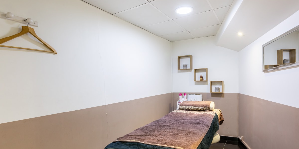 Souhane Institut - Sourcils & cils Pantin - Photo de couverture - OneBooking