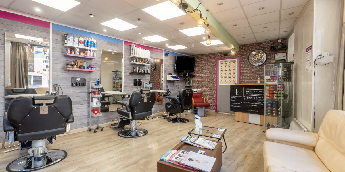 Amine Etoile Coiffure - Coiffure Poitiers - Photo de couverture - OneBooking