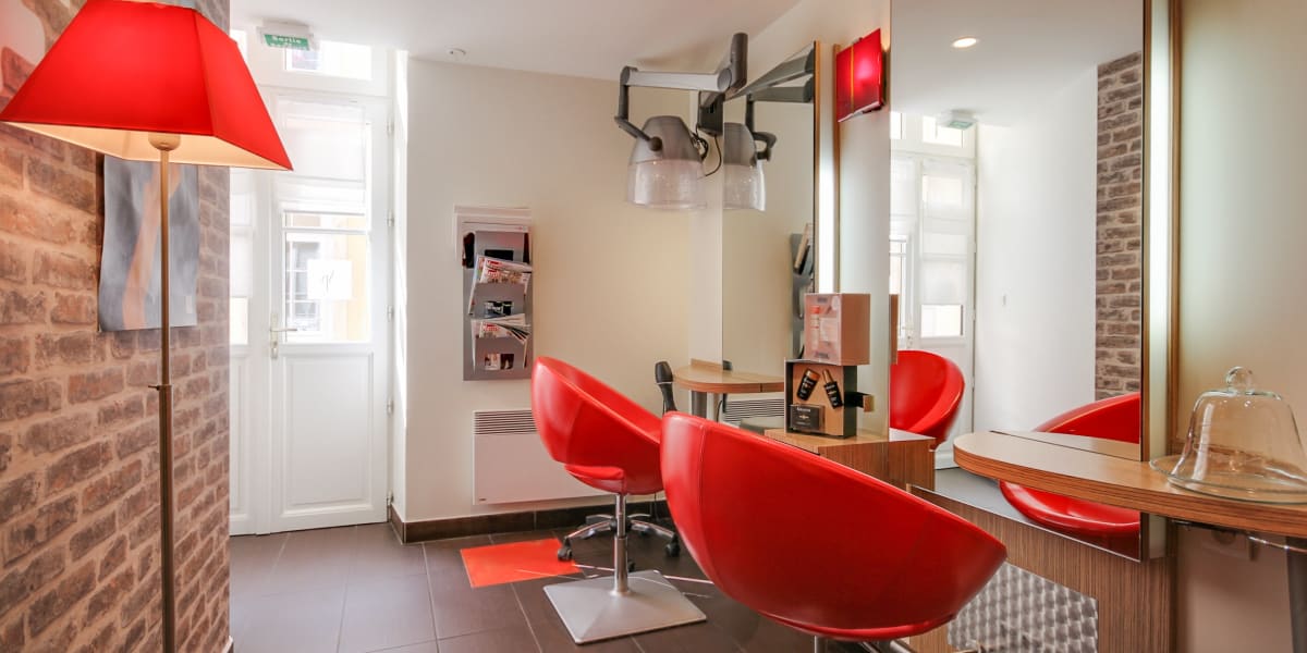 Art & a - Coiffure Nogent-le-Rotrou - Photo de couverture - OneBooking