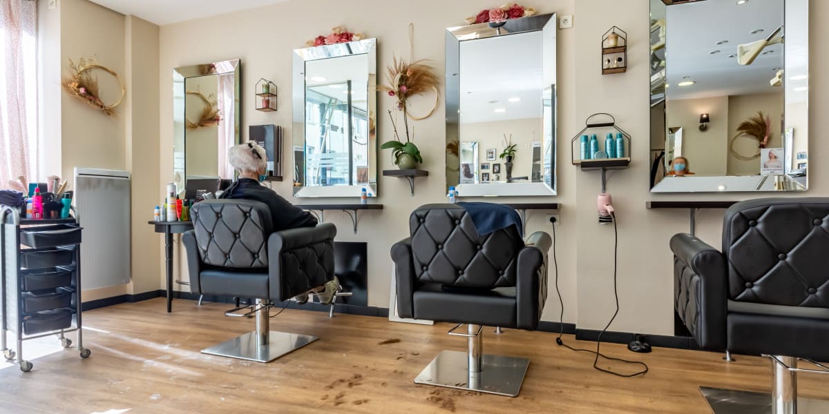 Le Salon by Alzina - Coiffure Coutances - Photo de couverture - OneBooking
