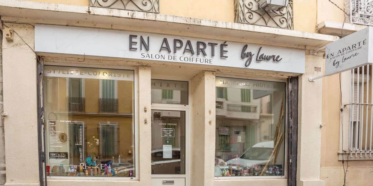 En Aparté by Laurie - Coiffure Toulon - Photo de couverture - OneBooking