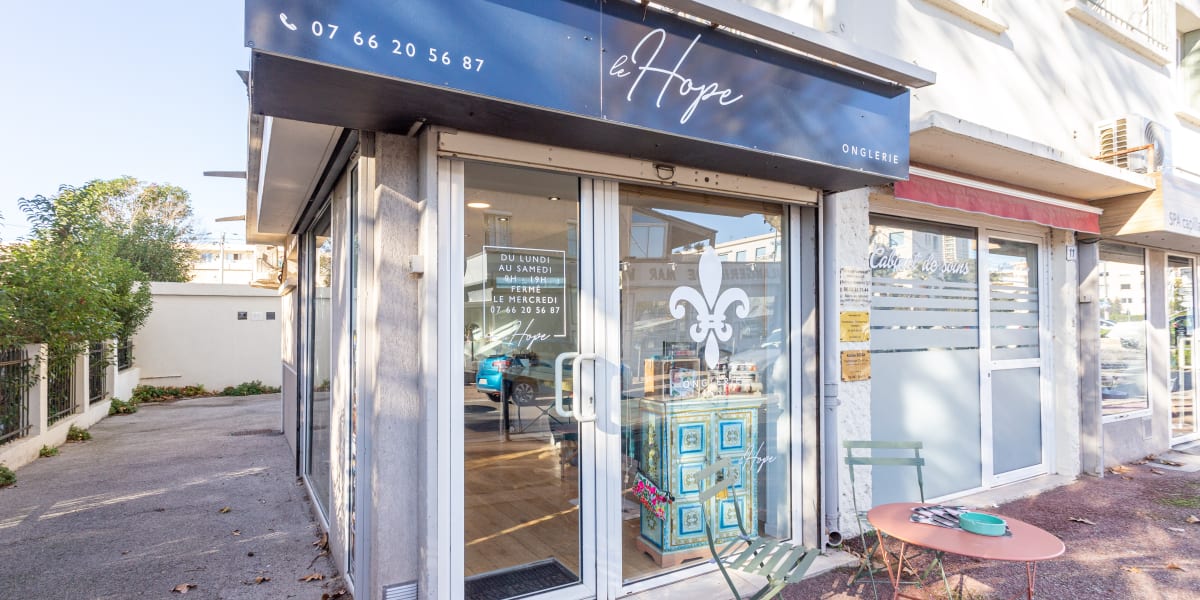 Le Hope - Sourcils & cils La Seyne-sur-Mer - Photo de couverture - OneBooking
