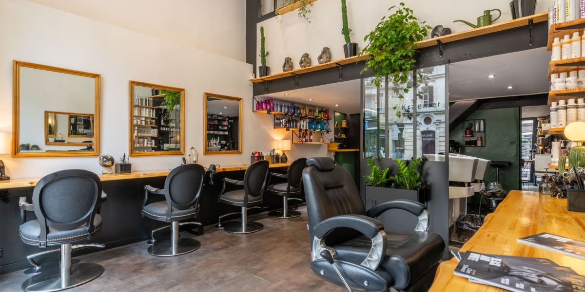 By. BASTIEN - Coiffure Bordeaux - Photo de couverture - OneBooking