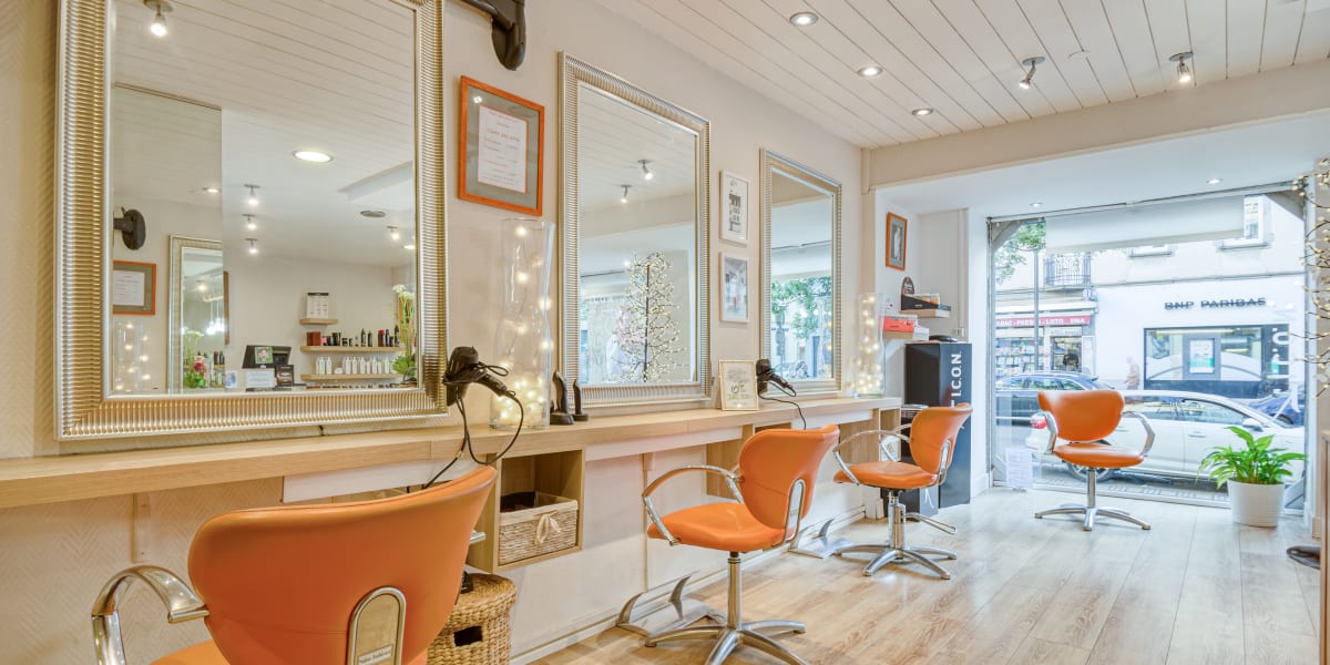 Silence On Coupe - Coiffure Strasbourg - Photo de couverture - OneBooking