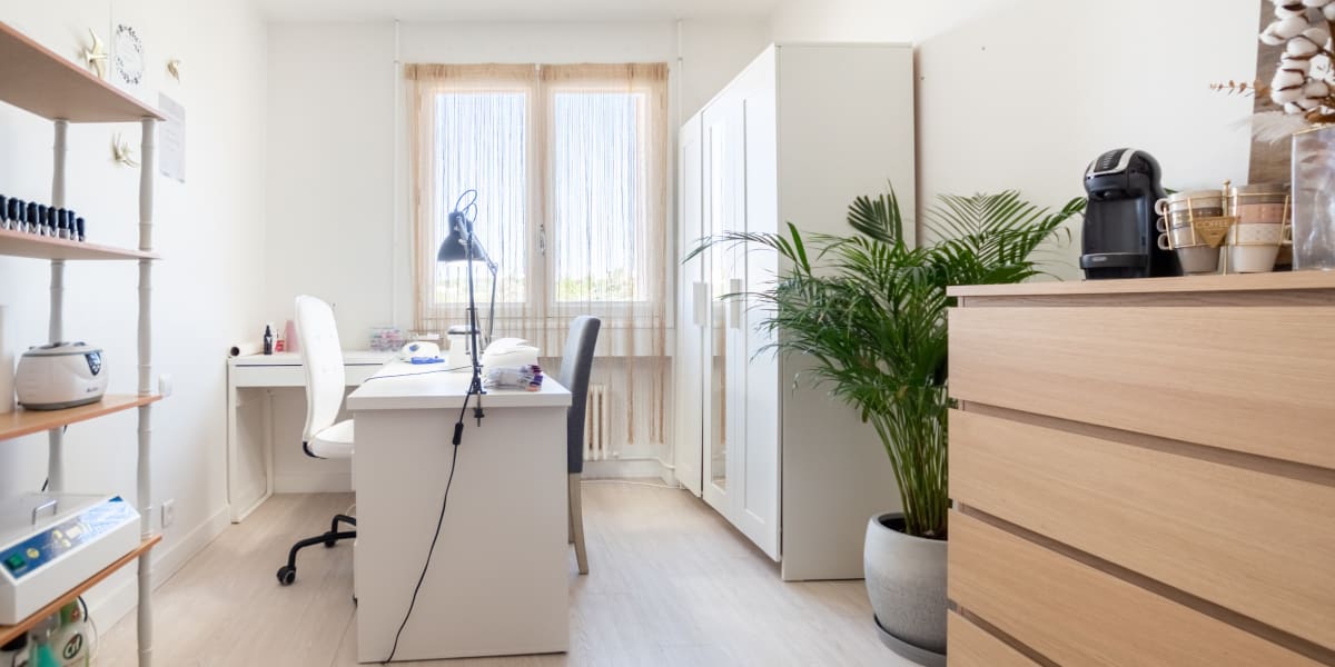 Jean Ongles - Onglerie Saint-Étienne - Photo de couverture - OneBooking