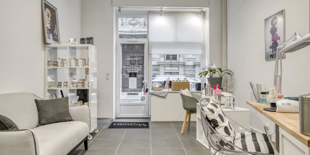 Victoria institut - Onglerie Marseille - Photo de couverture - OneBooking