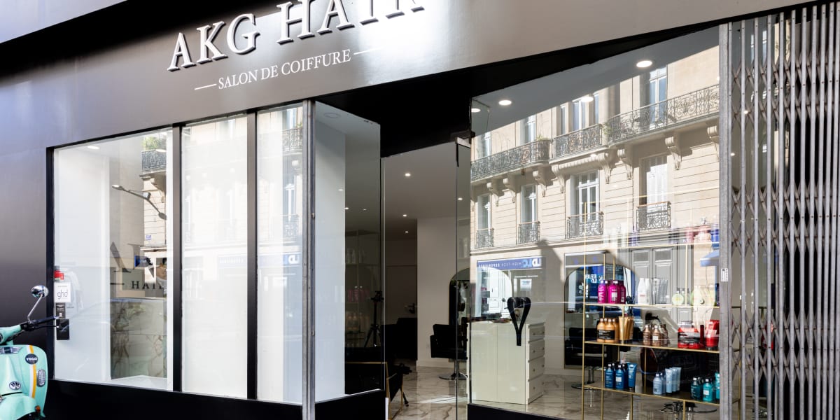AKG  HAIR - Coiffure Bordeaux - Photo de couverture - OneBooking