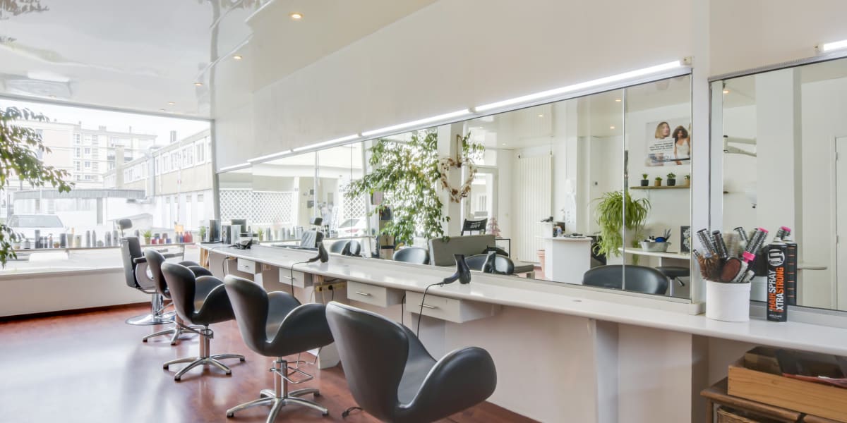 Le Salon - Victor Hugo - Coiffure Le Havre - Photo de couverture - OneBooking