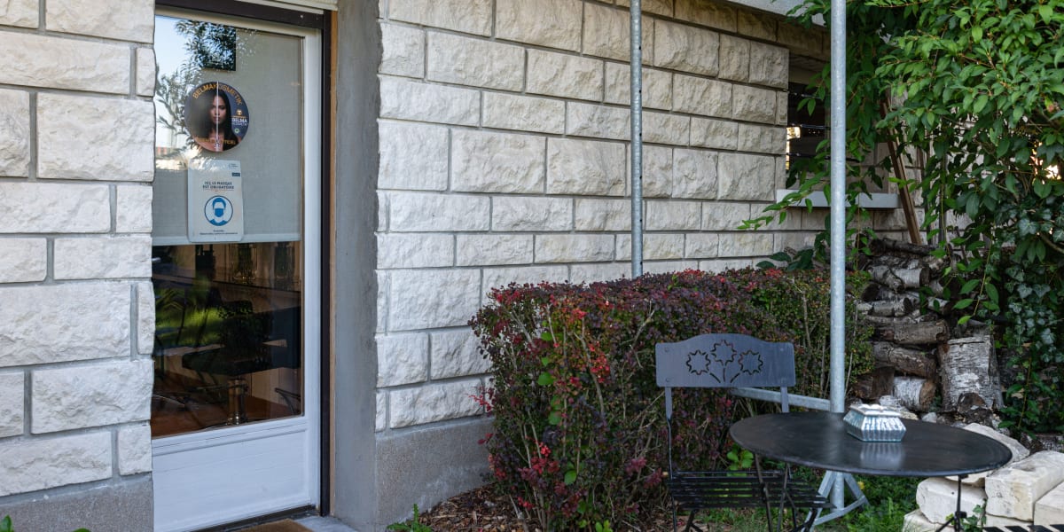 Le petit coin beauté de Delphine - Coiffure Fleury-les-Aubrais - Photo de couverture - OneBooking