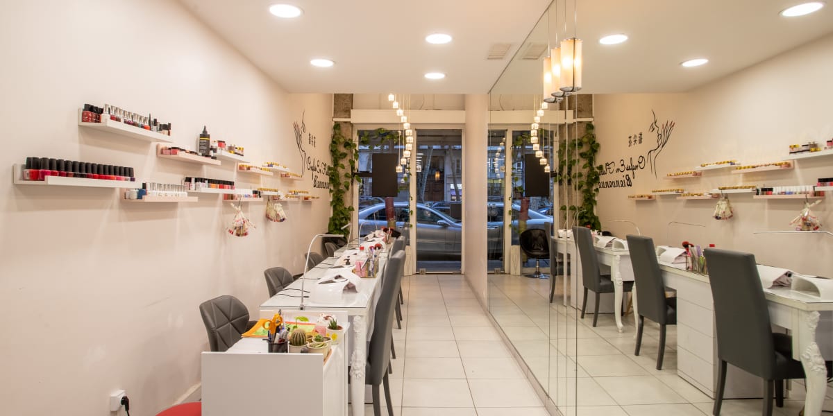 Ongles en Fleurs - Onglerie Lyon - Photo de couverture - OneBooking
