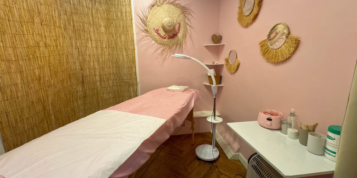 Ongles - Beauté toulousaine - Onglerie Toulouse - Photo de couverture - OneBooking
