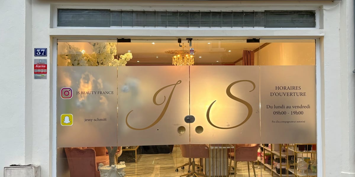 JS beauty france - Onglerie Saumur - Photo de couverture - OneBooking