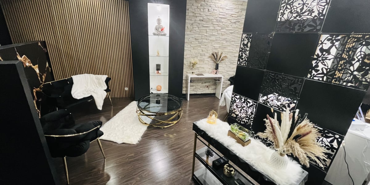 Luxury Nails By Chris - Onglerie Dijon - Photo de couverture - OneBooking